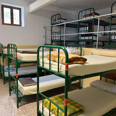 산 마르틴 델 카미노 Albergue Municipal 호스텔 외부 사진