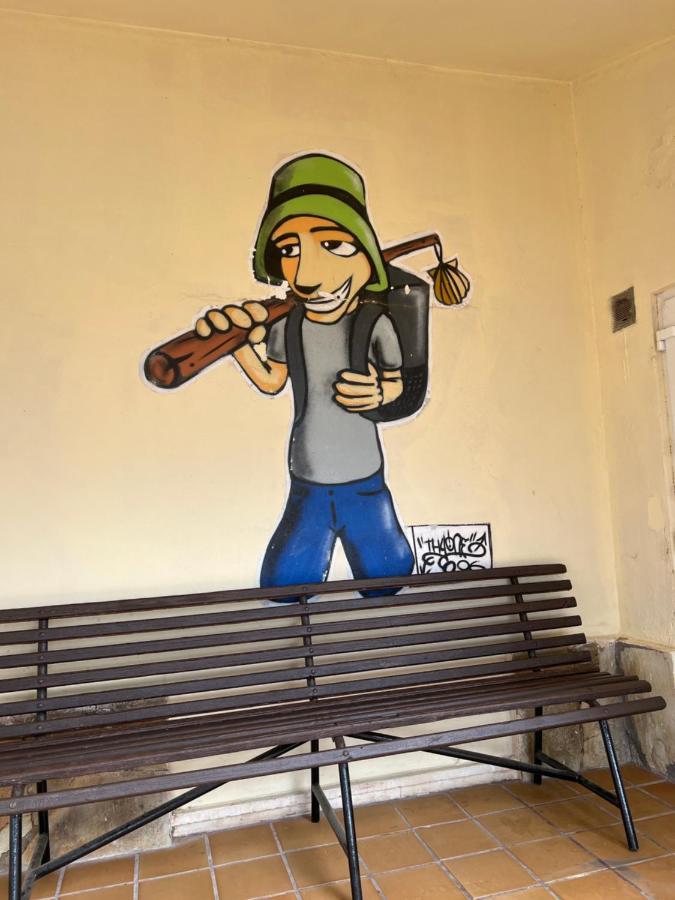 산 마르틴 델 카미노 Albergue Municipal 호스텔 외부 사진